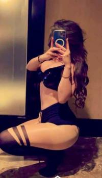 Bayrampaşa Escort  Zeynep Kayganlaştırıcı İle Sikişe Bayılıyor